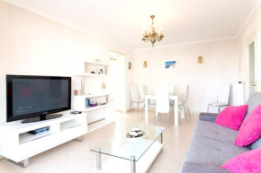 Appartement moderne à Cannes avec balcon et vue sur la ville - 55 m²